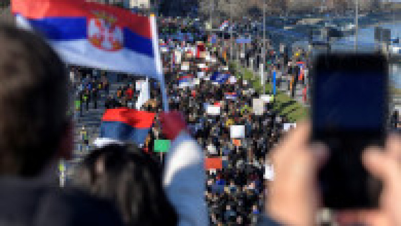 Zeci de mii de oameni s-au adunat la Novi Sad pentru a participa la blocajele numite „Trei luni - trei poduri”. Foto: Profimedia | Poza 8 din 8
