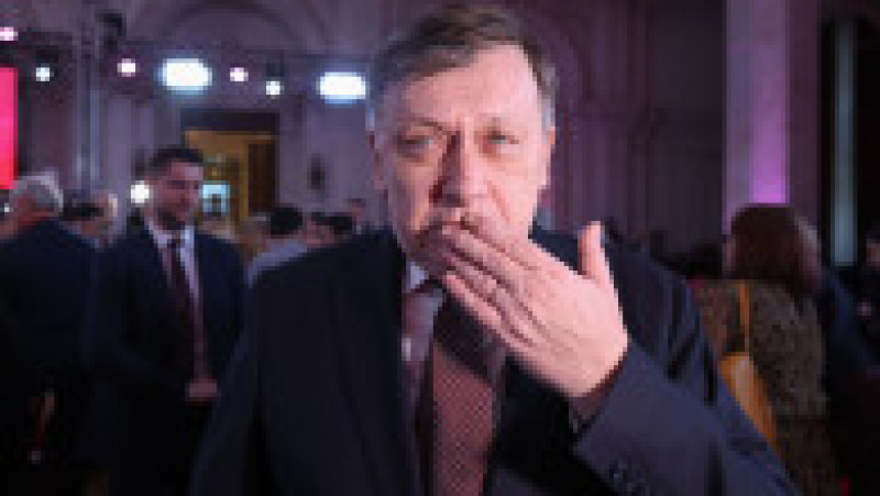 Crin Antonescu la Congresul Partidului Social Democrat pentru desemnarea candidatului PSD la alegerile prezidenţiale, la Palatul Parlamentului din București, 2 februarie 2025. Inquam Photos / George Călin | Poza 5 din 9