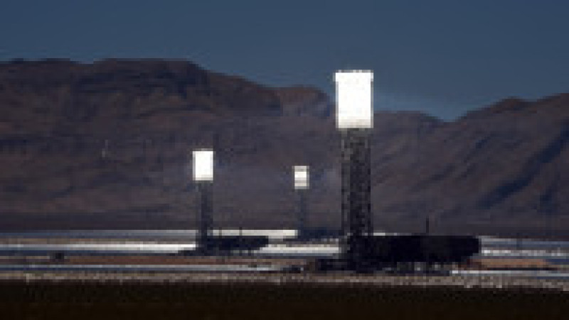 Unul dintre marile avantaje ale acestei tehnologii este capacitatea de a înmagazina căldură, ceea ce permite producerea de electricitate chiar și pe timpul nopții sau când vremea nu este însorită, fără a fi nevoie de baterii. Foto: Profimedia Images | Poza 5 din 12