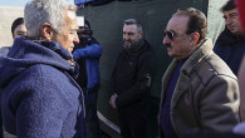 Călin Georgescu și Cristela, în piața 16 Februarie din Capitală. Foto: Inquam Photos / Octav Ganea | Poza 6 din 7