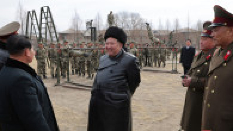 Kim Jong Un a stabilit sarcini pentru renovarea academiilor militare și intensificarea educației. Sursa foto: Profimedia Images | Poza 7 din 8