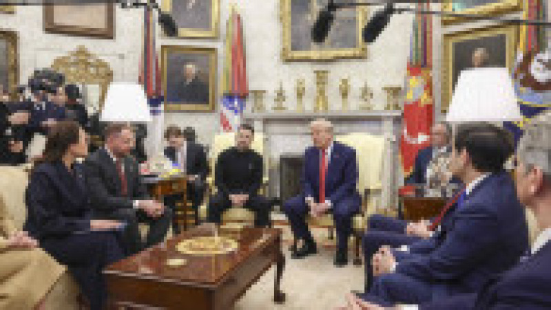 Donald Trump și Volodimir Zelenski, în Biroul Oval, la Casa Albă Foto: Profimedia | Poza 6 din 14