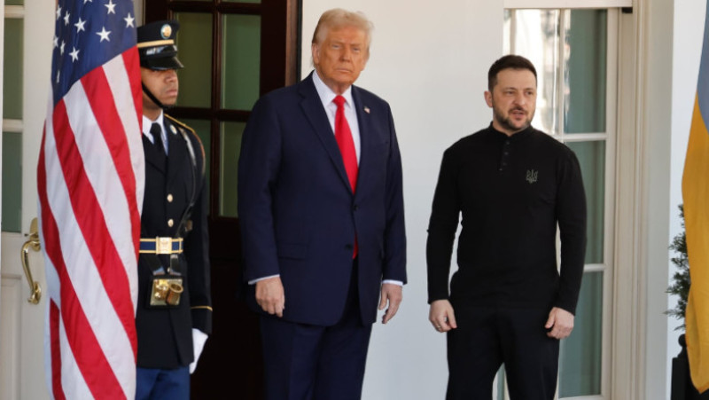 Volodimir Zelenski este întâmpinat de Donald Trump la Casa Albă. Foto: Getty Images