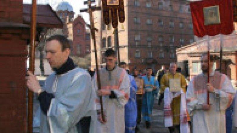 Preoți care oficiază slujbe în incinta închisorii. Foto: Profimedia | Poza 8 din 18