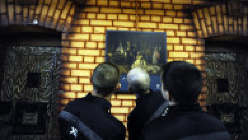 Deținuți în zona unde se amenajează muzeul. Foto: Profimedia | Poza 10 din 18