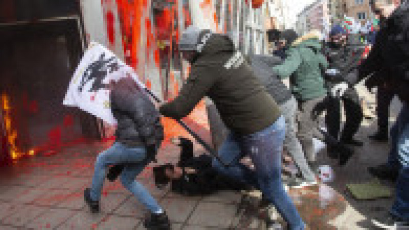 Proteste violente în Bulgaria față de intenția guvernului de a trece la moneda euro Foto: Profimedia | Poza 3 din 8