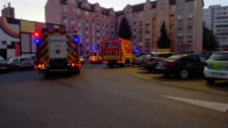 Incendiu puternic într-un bloc din Sibiu: aproape 60 de locatari, evacuați. Foto. Digi24 | Poza 2 din 3