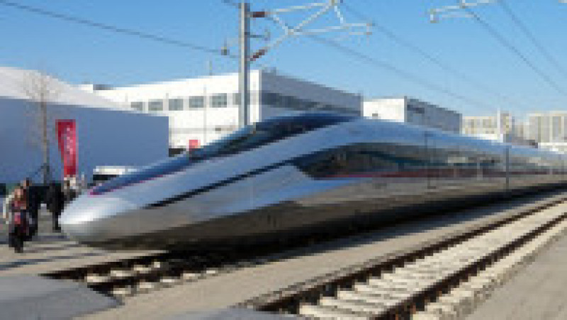 Cel mai rapid tren de mare viteză din lume, CR450, se află în teste la Beijing. Foto: Profimedia | Poza 4 din 18
