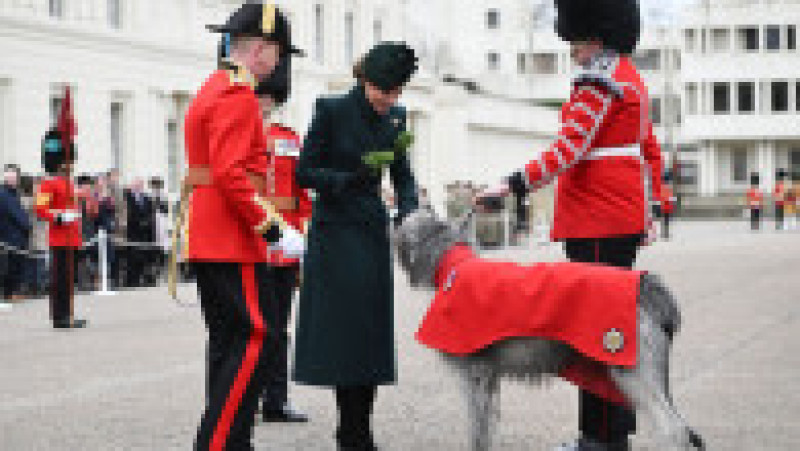 Prințesa Kate a celebrat Ziua Sfântului Patrick cu Garda Irlandeză. Sursa foto: Profimedia Images | Poza 4 din 16
