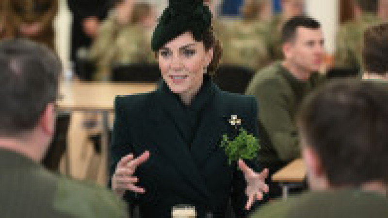 Prințesa Kate a celebrat Ziua Sfântului Patrick cu Garda Irlandeză. Sursa foto: Profimedia Images | Poza 12 din 16