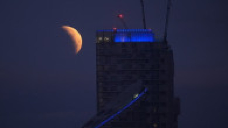 Lună roşie cu ocazia unei eclipse totale. Foto: Profimedia | Poza 17 din 19