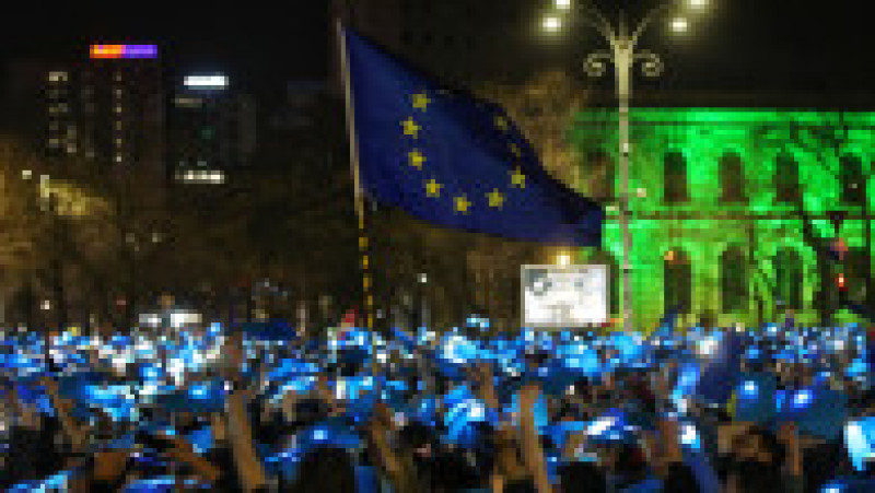 Mii de persoane participă la Mitingul ”EuRo Manifest” în Piața Victoriei / Foto: Inquam Photos / Adriana Neagoe | Poza 3 din 11