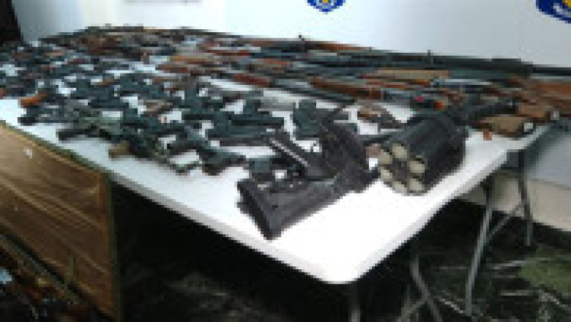 Arsenalul lui Horațiu Potra, prezentat de Poliția Română. Foto. Digi24 | Poza 6 din 7