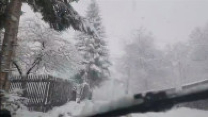 Potrivit meteorologilor, vremea va rămâne instabilă și rece și în zilele următoare. Foto. Digi24 | Poza 3 din 5