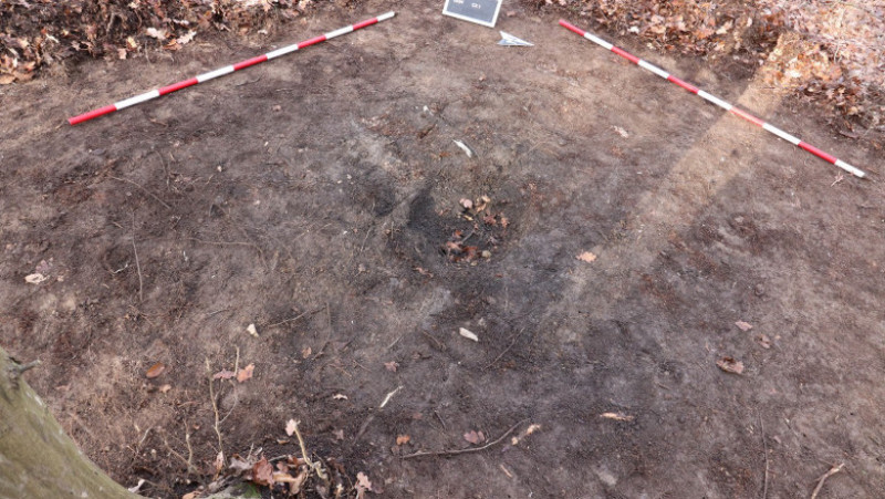 Depozite de arme şi unelte agricole din fier datând din perioada medievală timpurie au fost descoperite într-un sat situat la câţiva kilometri de Ploieşti. Foto: Facebook/ Muzeul Judetean de Istorie si Arheologie Prahova 