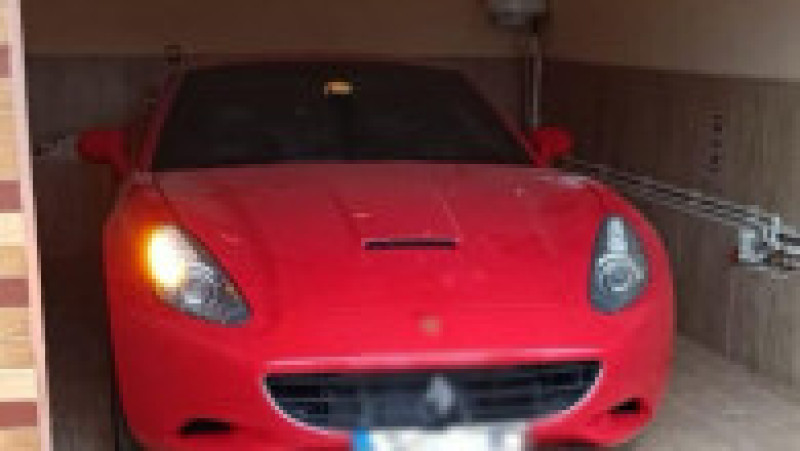 Percheziții în Ialomița la suspecți de furturi și tâlhării comise în Spania. Foto. DIICOT | Poza 3 din 8
