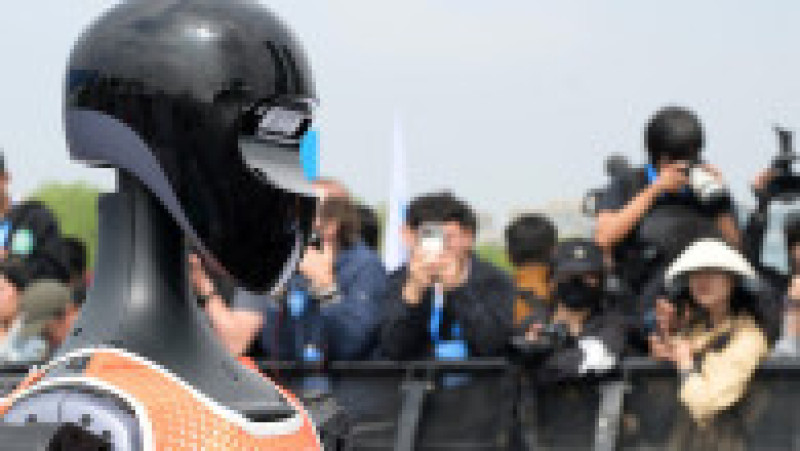 Roboți la semimaratonul din Beijing. Foto: Profimedia | Poza 5 din 5