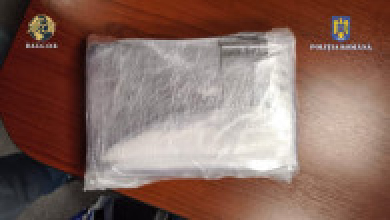 Cocaina capturată de DIICOT de la doi irakieni și un bulgar, în București. Foto: Poliția Română | Poza 1 din 8