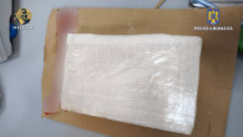 Cocaina capturată de DIICOT de la doi irakieni și un bulgar, în București. Foto: Poliția Română | Poza 2 din 8