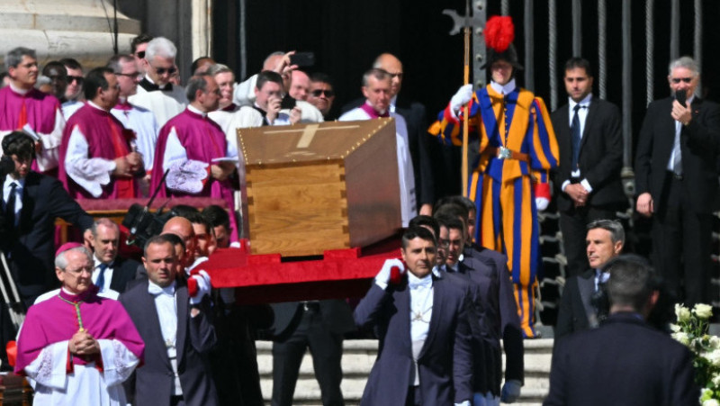 Pallbearers carry the coffin of late Pope Francis during the funeral ceremony in St Peter's Square, at the Vatican, on April 26, 2025.,Image: 992433066, License: Rights-managed, Restrictions: , Model Release: no