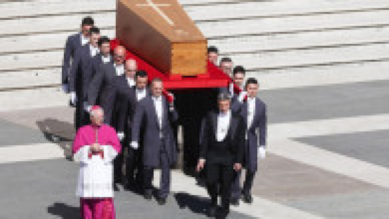 Ceremonia de înmormântare a Papei Francisc în Piața Sf. Petru din Vatican. Sursa foto: Profimedia Images | Poza 10 din 13