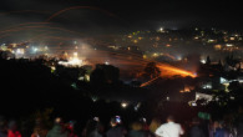 „Războiul rachetelor” de Paște, pe insula grecească Chios Foto: Profimedia | Poza 2 din 13