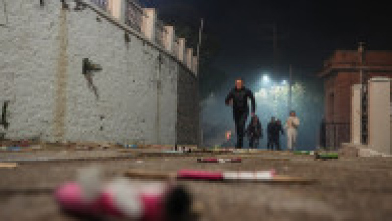 „Războiul rachetelor” de Paște, pe insula grecească Chios Foto: Profimedia | Poza 4 din 13