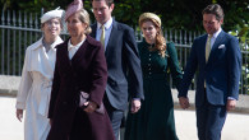 Prințesa Eugenie și prințesa Beatrice, însoțite de soții lor, la slujba de Paște a familiei regale britanice. Foto: Profimedia | Poza 1 din 4