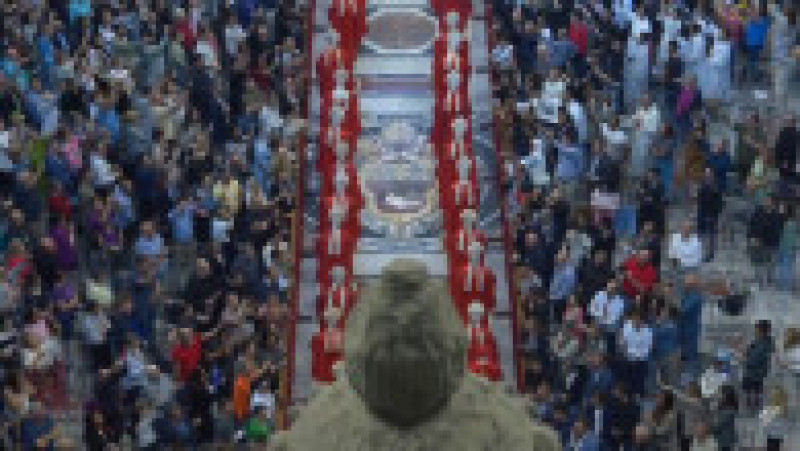 Conclavul pentru alegerea noului papă începe astăzi: 133 de cardinali, închiși în Capela Sixtină. Foto. Captură video Vatican News | Poza 2 din 7