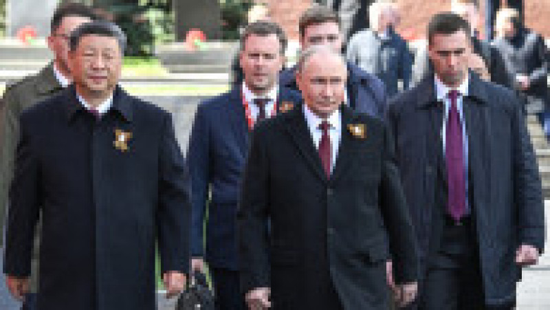 Vladimir Putin și Xi Jinping la parada de Ziua Victoriei la Moscova. Foto: Profimedia | Poza 3 din 7