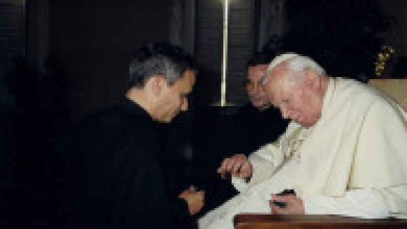 Robert Prevost și Papa Ioan Paul al II-lea. Foto: Midwest Augustinians | Poza 3 din 5