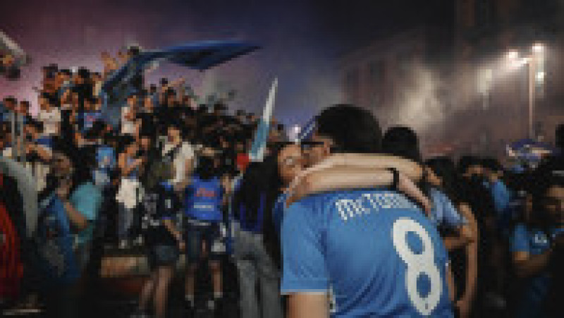 Napoli este din nou campioana Italiei după ce a mai câștigat titlul de trei ori, în 1987, 1990, ambele cu legendarul Diego Maradona în echipă, dar și în 2023. Sursa foto: Profimedia Images | Poza 1 din 9