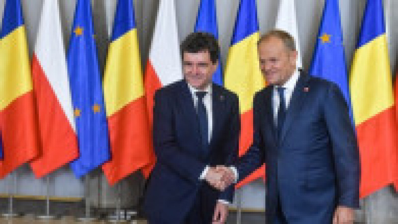 Nicușor Dan a fost întâmpinat la sediul guvernului de la Varșovia de premierul polonez Donald Tusk. Foto: Profimedia | Poza 4 din 17
