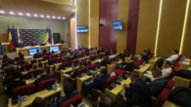 Şedinţa extraordinară a Consiliului General al Capitalei, convocată de primarul general și președintele ales Nicuşor Dan, în cadrul căreia se votează un proiect de hotărâre conform căruia viceprimarul Stelian Bujduveanu devine primarul interimar al Capitalei, în București, 23 mai 2025. Foto: Inquam Photos / George Călin | Poza 3 din 7