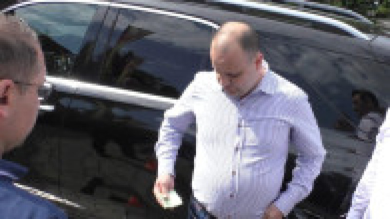 Flagrant Andrei Petru Dimitriu, Inspector anti-fraudă ANAF | Poza 1 din 8