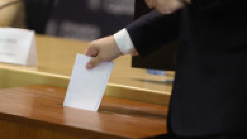 Şedinţa extraordinară a Consiliului General al Capitalei, convocată de primarul general și președintele ales Nicuşor Dan, în cadrul căreia se votează un proiect de hotărâre conform căruia viceprimarul Stelian Bujduveanu devine primarul interimar al Capitalei, în București, 23 mai 2025. Foto: Inquam Photos / George Călin | Poza 5 din 7