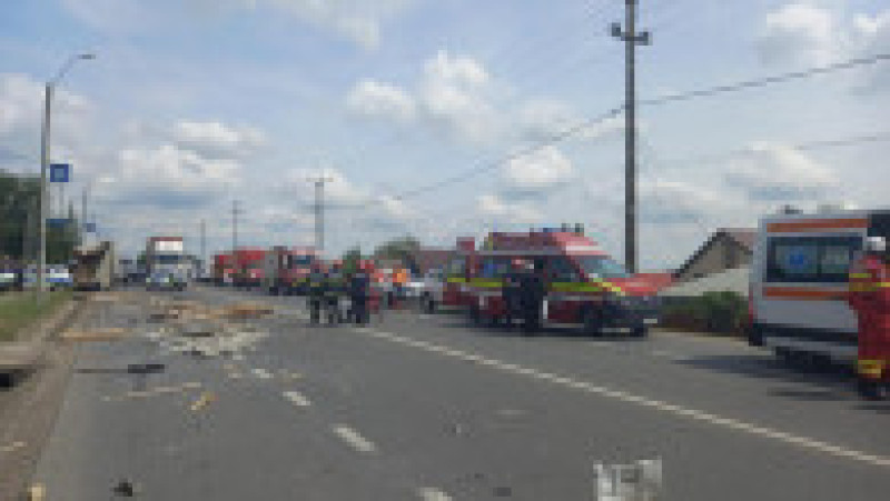 Accident rutier în județul Iași, la Lețcani Foto: ISU Iași | Poza 1 din 6