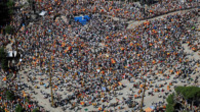 Mii de persoane protestează într-o piață centrală din Spania împotriva guvernului și premierului Pedro Sánchez. 8 iunie 2025. Foto. Profimedia | Poza 5 din 8