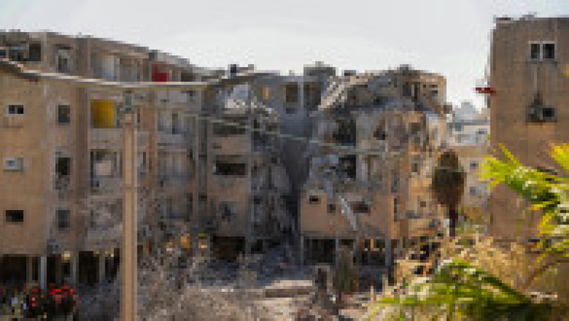 Mai multe clădiri din centrul și sudul Israelului au fost distruse de bombardamente, printre care și un spital. Sursa: Profimedia Images | Poza 2 din 10