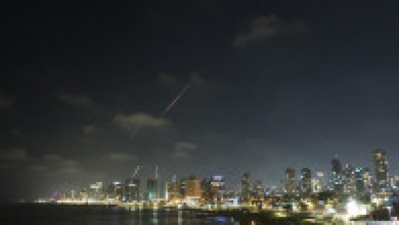 Armata iraniană lansează atacuri de represalii în urma atacurilor Israelului asupra mai multor orașe iraniene, la Tel Aviv, Israel, pe 13 iunie 2025. Foto: Profimedia | Poza 11 din 19