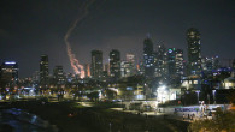 Armata iraniană lansează atacuri de represalii în urma atacurilor Israelului asupra mai multor orașe iraniene, la Tel Aviv, Israel, pe 13 iunie 2025. Foto: Profimedia | Poza 14 din 19