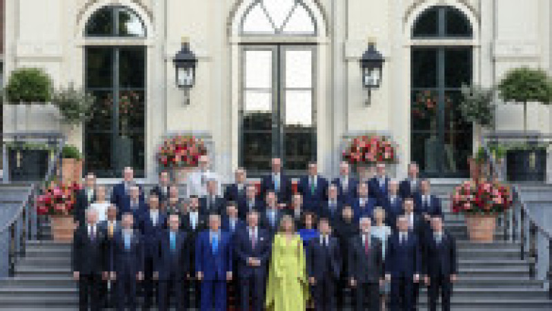 Poza de grup a liderilor NATO, la finalul primei zile de summit la Haga. Sursa: Profimedia Images | Poza 4 din 24