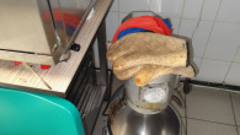 Nereguli descoperite de inspectorii ANSVSA la firma de catering. Foto: ANSVSA/ Facebook | Poza 6 din 10