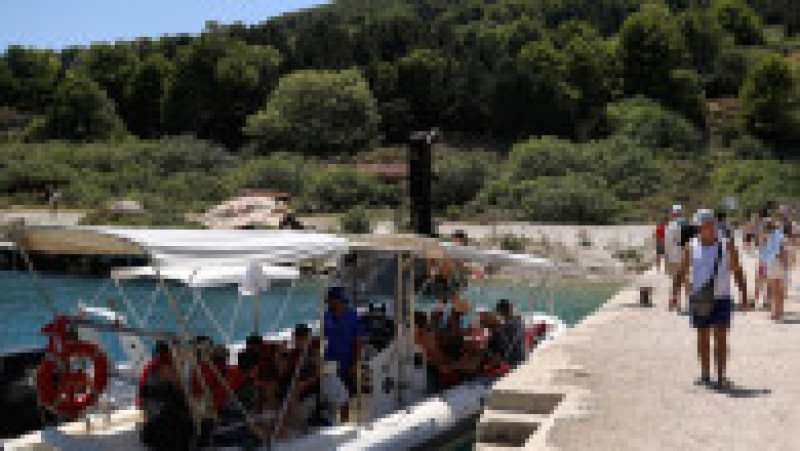 În prezent, insula Sazan este controlată de forțele armate ale Albaniei. Timp de aproape 70 de ani, insula a fost inaccesibilă turiștilor străini. Foto: Profimedia Images | Poza 6 din 15