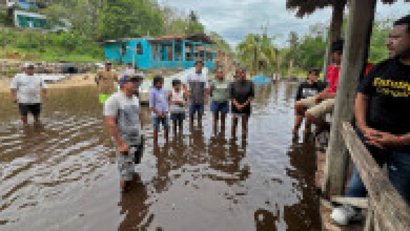 Mai multe zone din sudul Mexicului au fost grav afectate de uraganul Erick, care a provocat distrugeri masive, inundații și pagube materiale. Foto: Profimedia | Poza 4 din 5