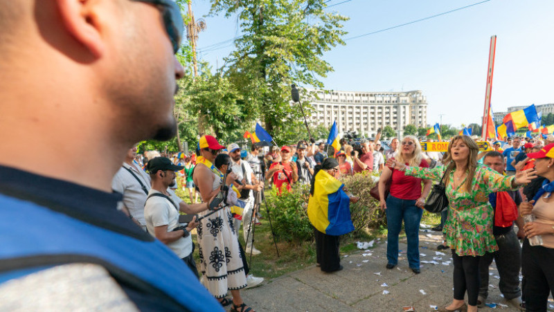 Reprezentanti si simpatizanti ai partidului AUR protesteaza in Bucuresti, 22 iunie 2025. Inquam Photos / Tudor Pană