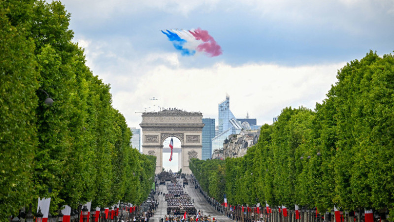 Paradă militară de Ziua Franței, pe Champs-Elysees. Foto: Profimedia
