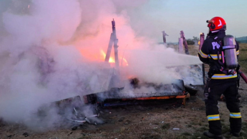 Incendiu devastator în Bihor. Foto. ISU Crișana