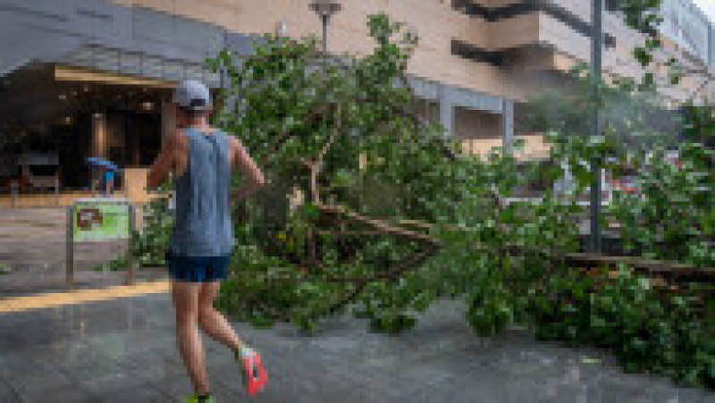 Ploile taifunului Wipha au lovit Hong Kong / Profimedia Images | Poza 13 din 24