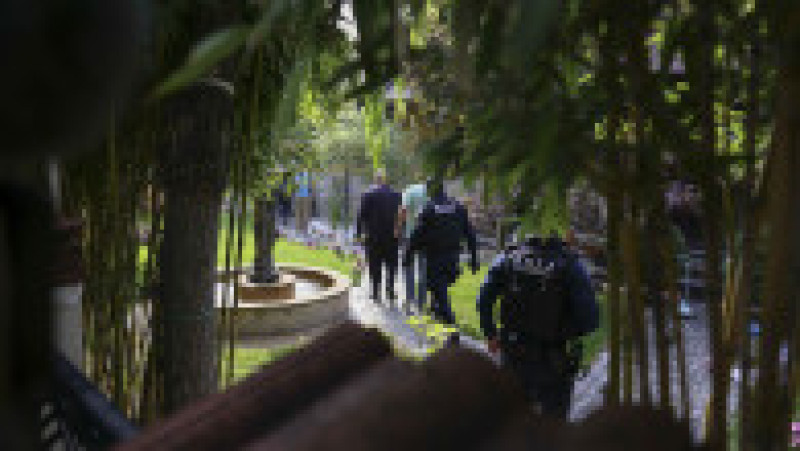 Cristian Popescu Piedone a făcut primele declarații după descinderile DNA, la locuința sa din Ilfov. FOTO: inquam Photos/ Octav Ganea | Poza 2 din 5